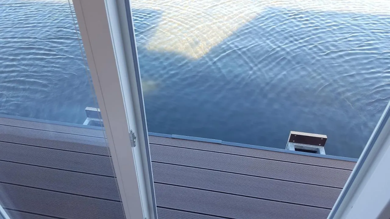 House Boat - Floating House Sofia Hotel Pula 0*,  Croatia